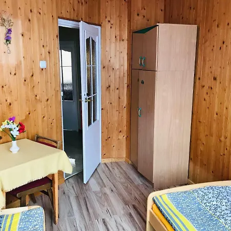 Pokoje Goscinne Ujsoly Exterior photo